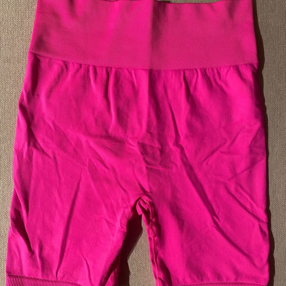 TALA Neon Pink Biker Shorts sz L